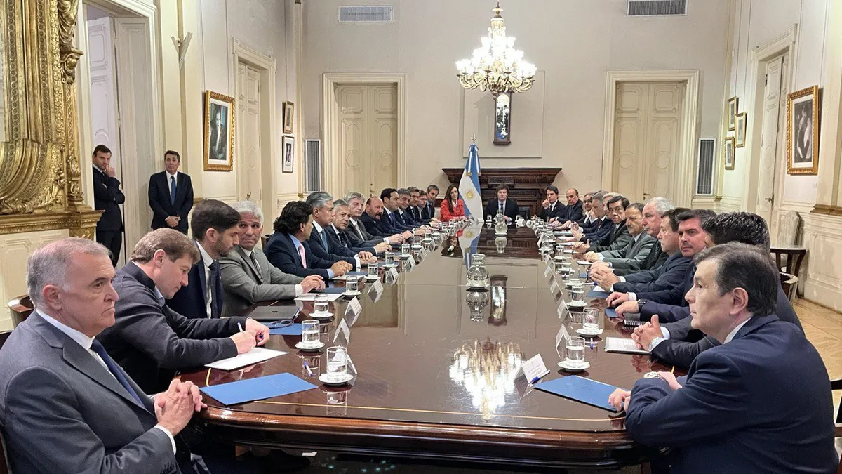 javier-milei-preside-la-primera-cumbre-todos-los-gobernadores-del-pais-la-casa-rosada-foto-oficina-prensa-presidenciajpg